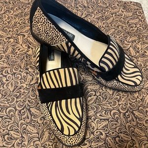 Isaac Mizrahi Tan/Black Sadie Animal Print Loafers Size 9.5